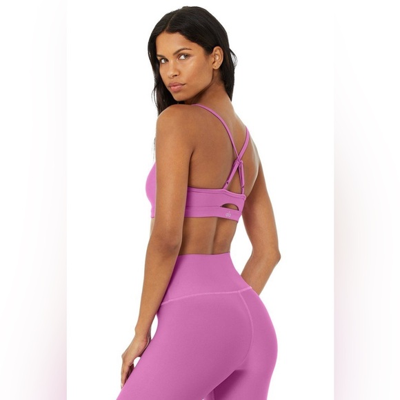 NWOT! Alo Yoga ‘Airlift Intrigue Bra’ - Picture 2 of 5